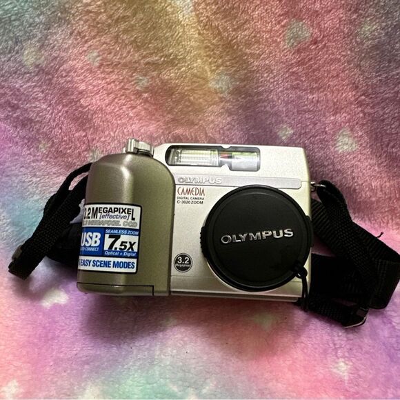 OLYMPUS CAMEDIA C-3020 Digital camera